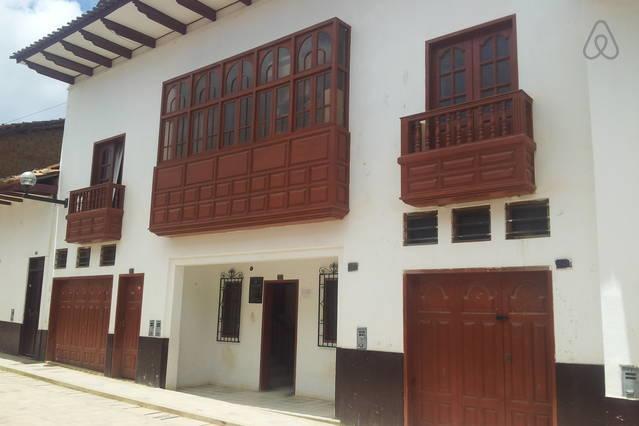 Casa Hospedaje Teresita チャチャポヤス エクステリア 写真