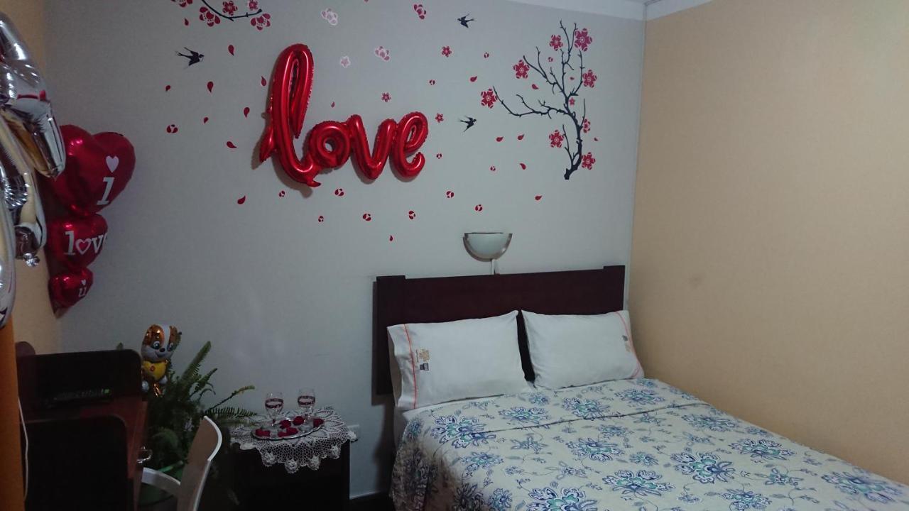 Casa Hospedaje Teresita チャチャポヤス エクステリア 写真